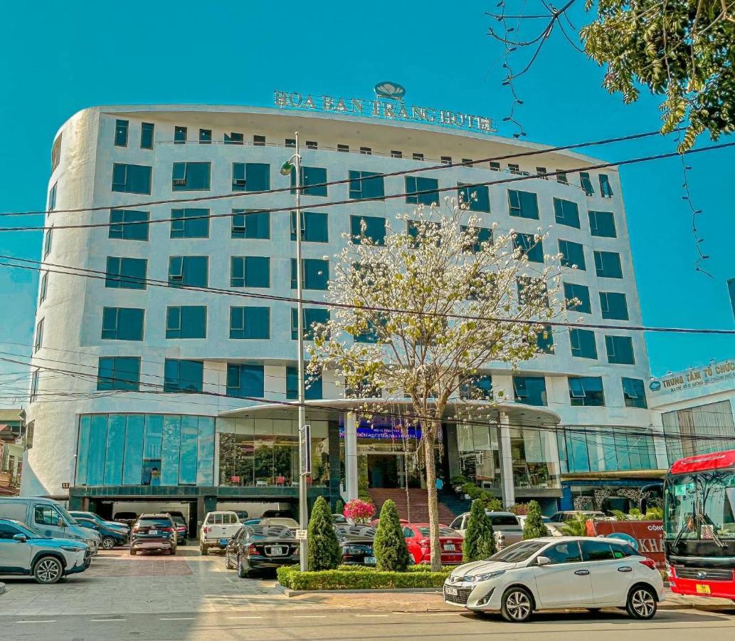 ホテル Khach San Hoa Ban Trang ソンラ エクステリア 写真
